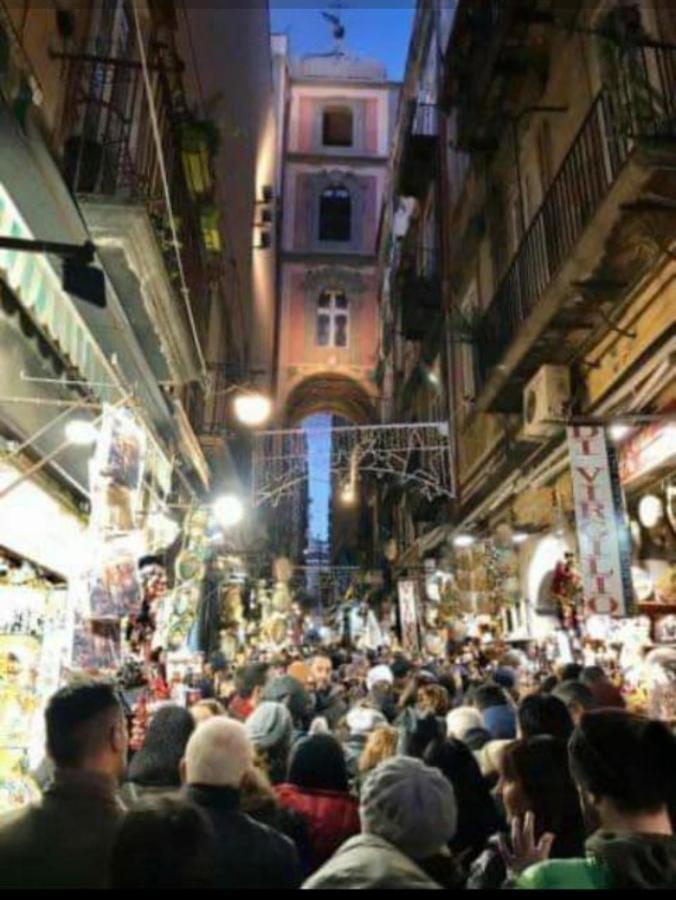 Home In Love: Vicoletto Dei Presepi Napels Buitenkant foto