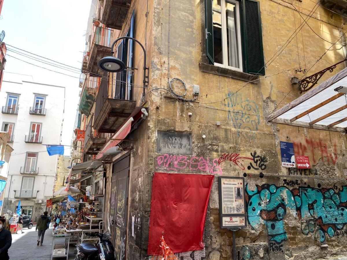 Home In Love: Vicoletto Dei Presepi Napels Buitenkant foto